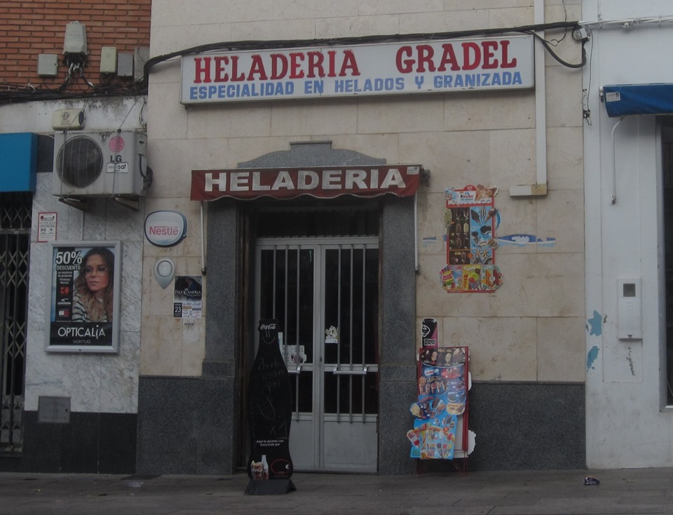 “JULIO. AL RICO HELADO MANTECADO” (ARTÍCULO EN CRÓNICAS DE UN PUEBLO)