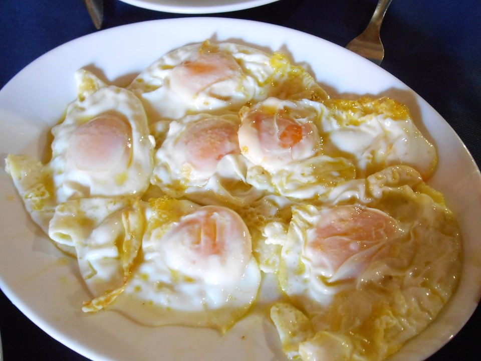 DESAYUNAR COMO REYES, ALMORZAR COMO RICOS Y CENAR COMO MENDIGOS