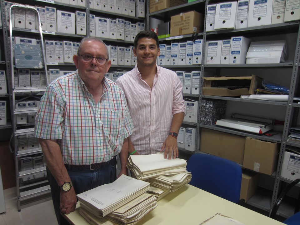 LA DIPUTACIÓN DE BADAJOZ DIGITALIZA EL ARCHIVO HISTORICO MUNICIPAL DE LOBÓN