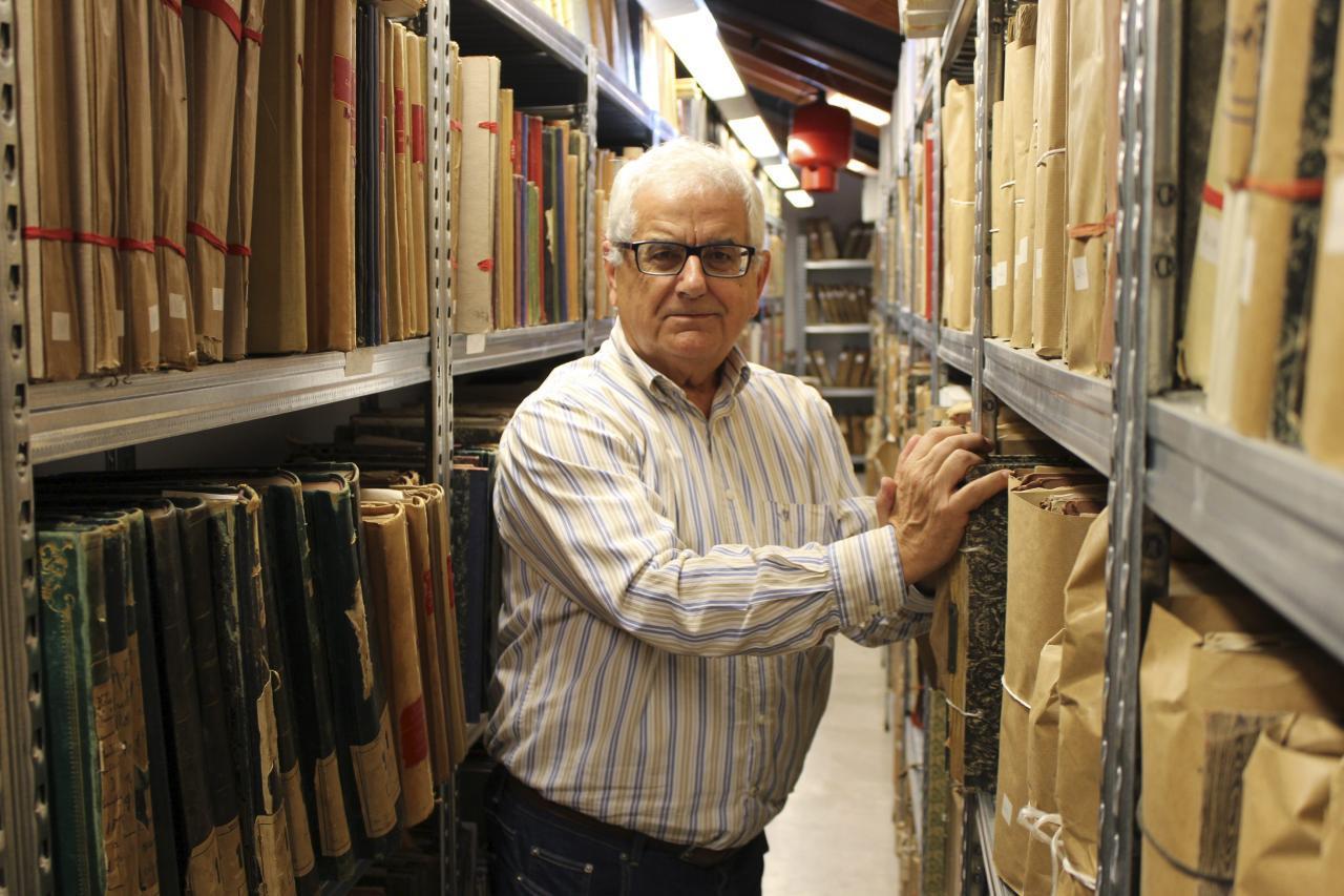 EL CRONISTA OFICIAL DE INCA (BALEARES), GABRIEL PIERAS, SE RETIRA DEL ARCHIVO HISTÓRICO MUNICIPAL