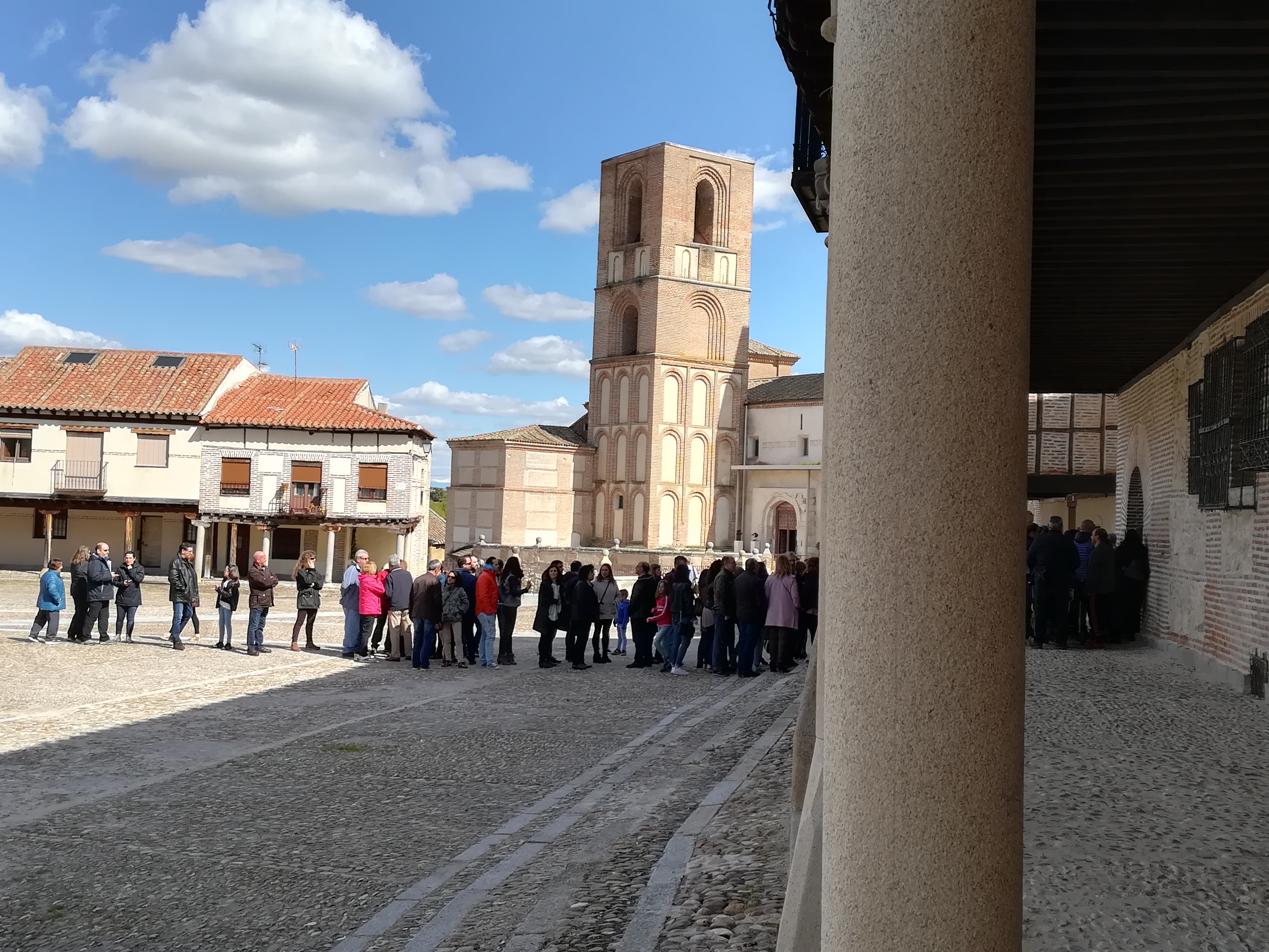 TORRES EMERGENTES DE MI CIUDAD