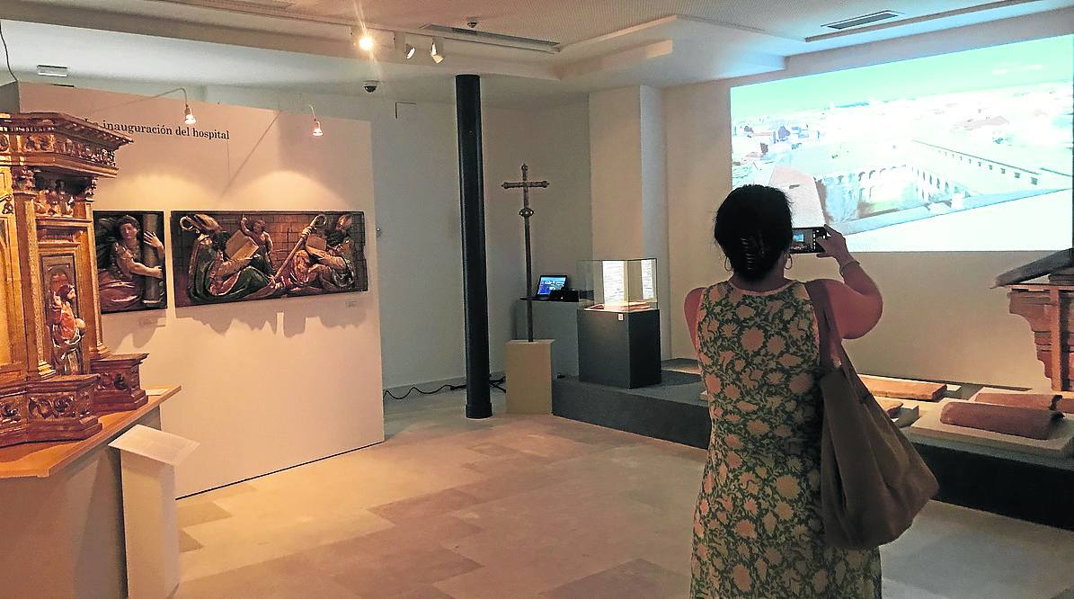 UNA EXPOSICIÓN RINDE HOMENAJE A LOS 400 AÑOS DEL HOSPITAL SIMÓN RUIZ DE MEDINA DEL CAMPO (VALLADOLID)