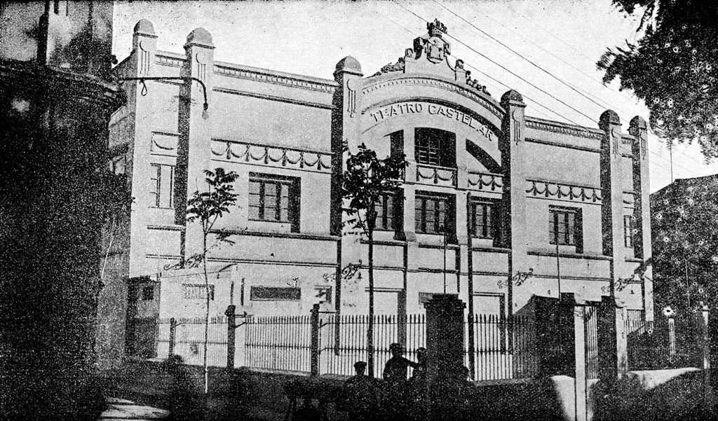 UNA BOMBA EN EL TEATRO CASTELAR