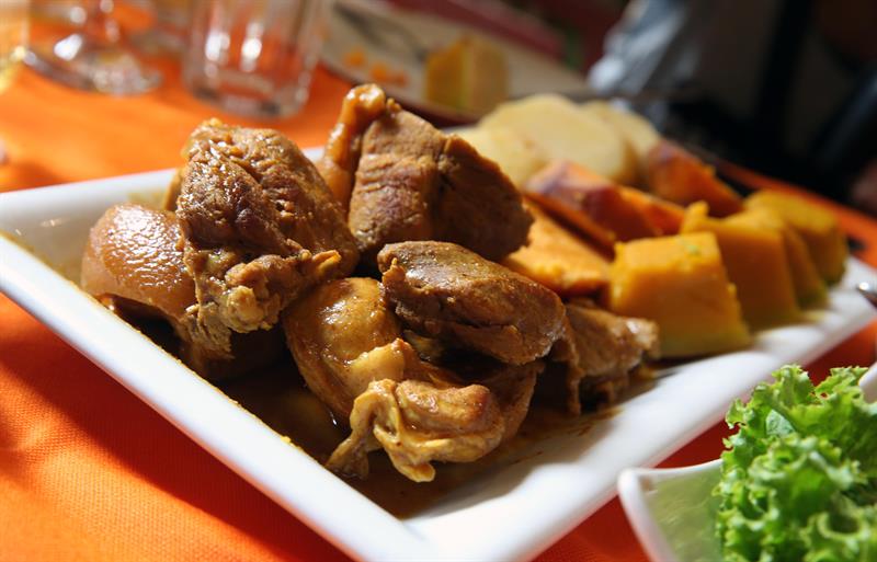 LLASTRES, SAN ROQUE Y UNA FABADA EXTRAVAGANTE