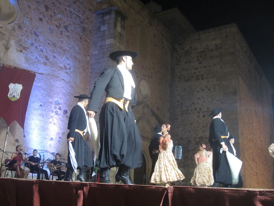 40 AÑOS DE LA AGRUPACION CULTURAL AGLA