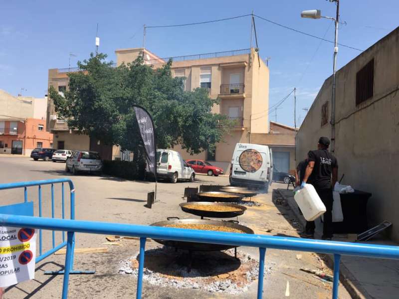 CASINOS (VALENCIA) CELEBRA CON ÉXITO SU XXXIV SEMANA CULTURAL • LA ACTUACIÓN DEL BAILARÍN ALBERTO MARQUÉS JUNTO A SU COMPAÑERA SANDRA RUIZ Y EL GRUPO ‘FLAMENC DE LA TERRA’ CORONARON CON MÚSICA Y BAILE LA NOCHE DEL DOMINGO