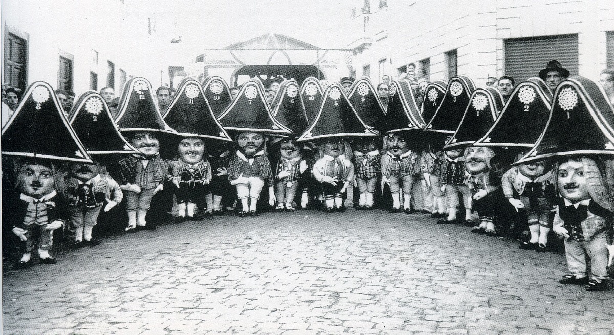 LA DANZA DE ENANOS DE LA PALMA (III)