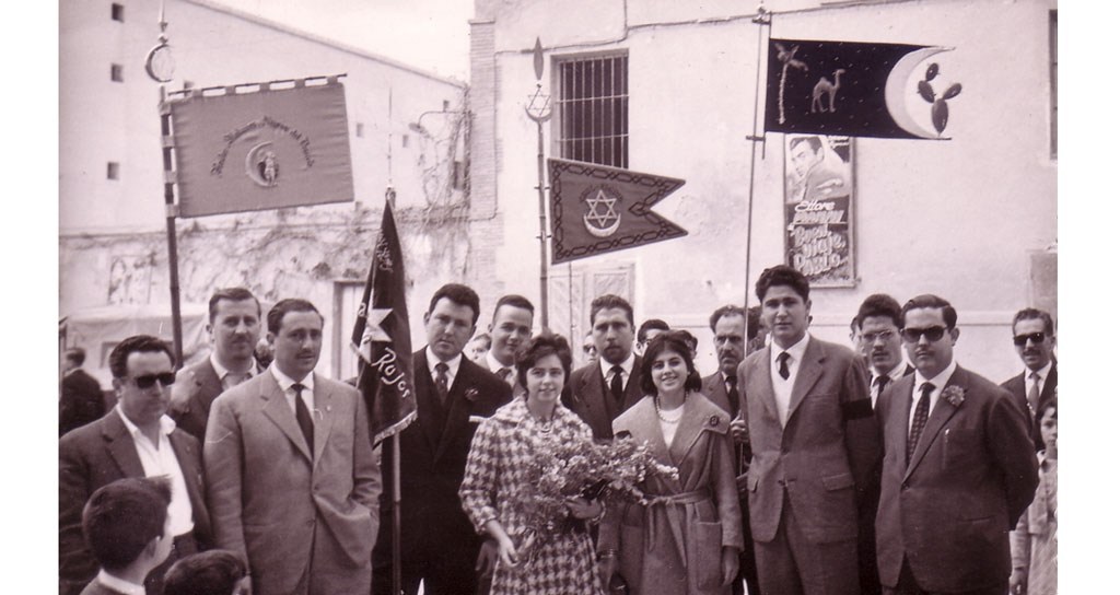 PEPE MOLINA, MANOLITA ABRIL Y LOS PRIMEROS DRAGONES