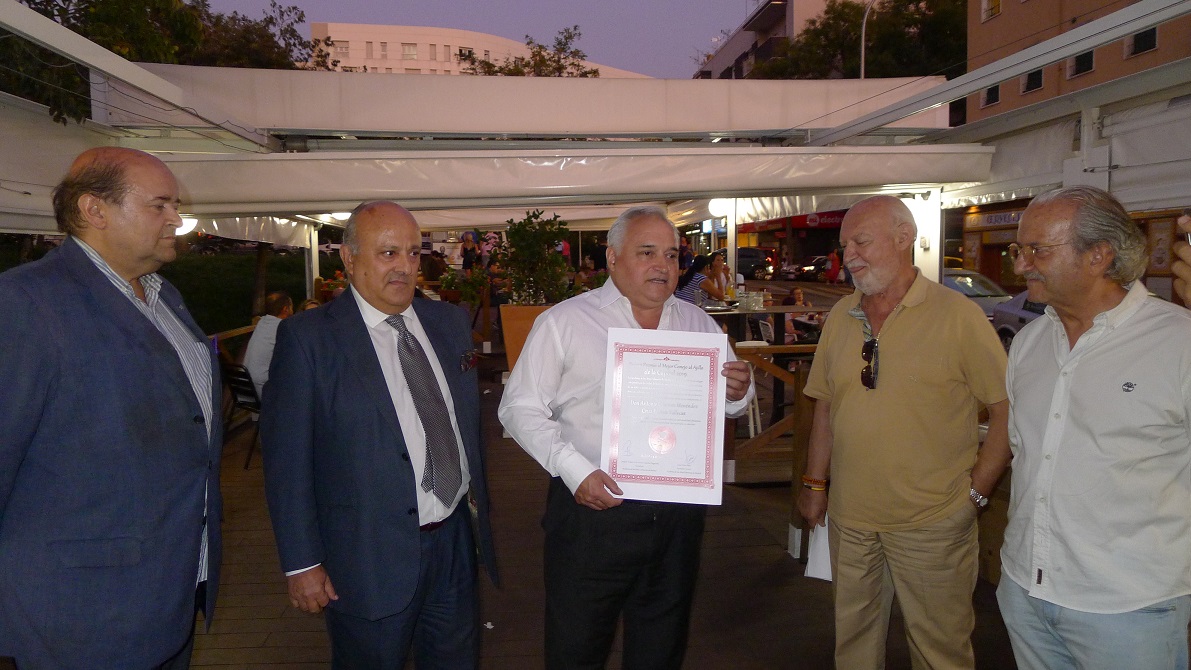 PREMIO A LA CRUZ BLANCA DE VALLECAS