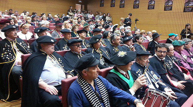 LA FEDERACIÓN DE COFRADÍAS VISITA AVILÉS (ASTURIAS)