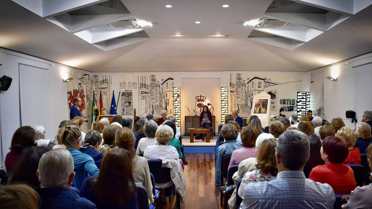 ÉXITO EN LA PRESENTACIÓN EN ALMENDRALEJO (BADAJOZ) DE «LA ESPOSA BIENAMADA» DE SONIA MONTERO TRÉNOR, EDITADO POR SND EDITORES
