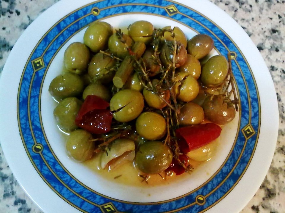 OCTUBRE. ACEITUNAS ALIÑADAS