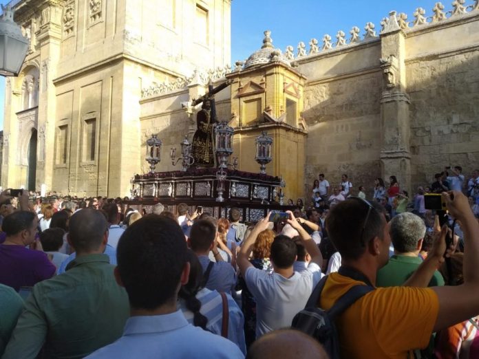 LA AGRUPACIÓN DE COFRADÍAS DE CÓRDOBA ABORDA LA ACCIÓN SOCIAL DE ÉSTAS EN UNA JORNADA CORDINADA POR JULIÁN HURTADO DE MOLINA DELGADO, CRONISTA OFICIAL DE LA CIUDAD