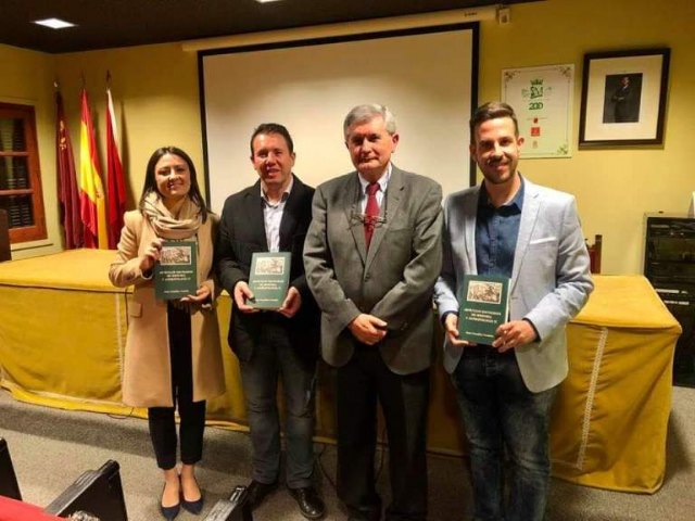 PRESENTACIÓN DEL LIBRO DE JUAN GONZÁLEZ CASTAÑO, CRONISTA OFICIAL DE MULA (MURCIA)