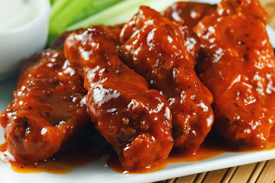 ALITAS DE POLLO («BUFFALO WINGS») QUE CONOCÍ EN SAHAGÚN
