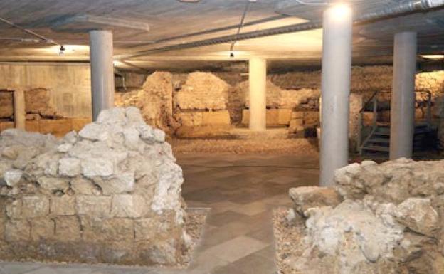 MARGARITA TORRES INSTA A ADQUIRIR ANFITEATRO DE CASCALERÍA, ÚNICO MILITAR ROMANO DE LA PENÍNSULA, EN SUBASTA PÚBLICA