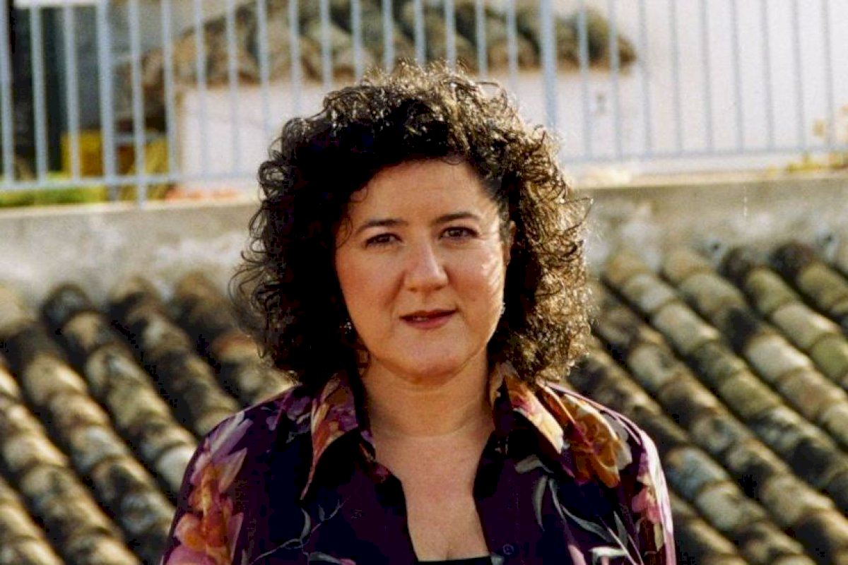 EL PLENO HA APROBADO EL EXPEDIENTE PARA EL NOMBRAMIENTO DE LA CRONISTA OFICIAL M.ª CARMEN RICO COMO HIJA PREDILECTA DE PETRER (ALICANTE)