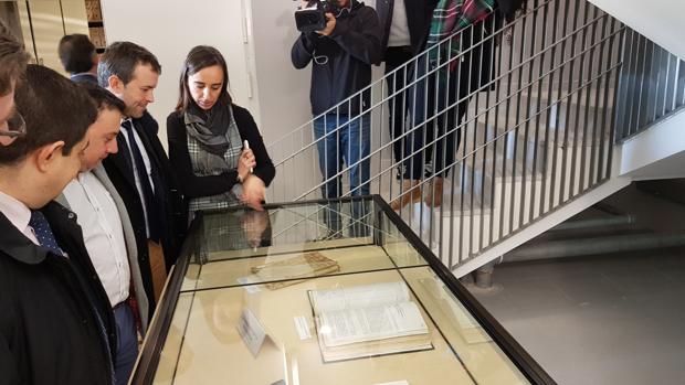 ABRE LA NUEVA SEDE DEL ARCHIVO PROVINCIAL DE JAÉN SEIS AÑOS DESPUÉS DE LA FINALIZACIÓN DE LAS OBRAS • ALBERGARÁ 20.000 CAJAS CON DOCUMENTOS, MILES DE LIBROS Y PLANOS