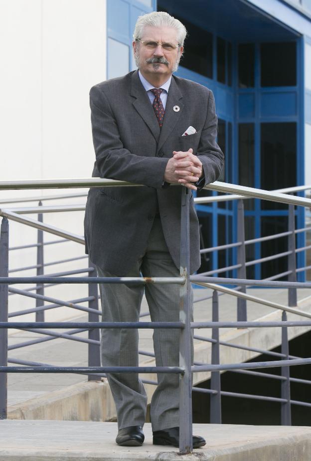 MIGUEL JOVER NOMBRADO ACADÉMICO CORRESPONDIENTE DE LA RACV POR VILLENA (ALICANTE): «NO TIENE SENTIDO APORTAR MÁS AGUA A LA ALBUFERA SIN HACER ANTES EL DRAGADO»