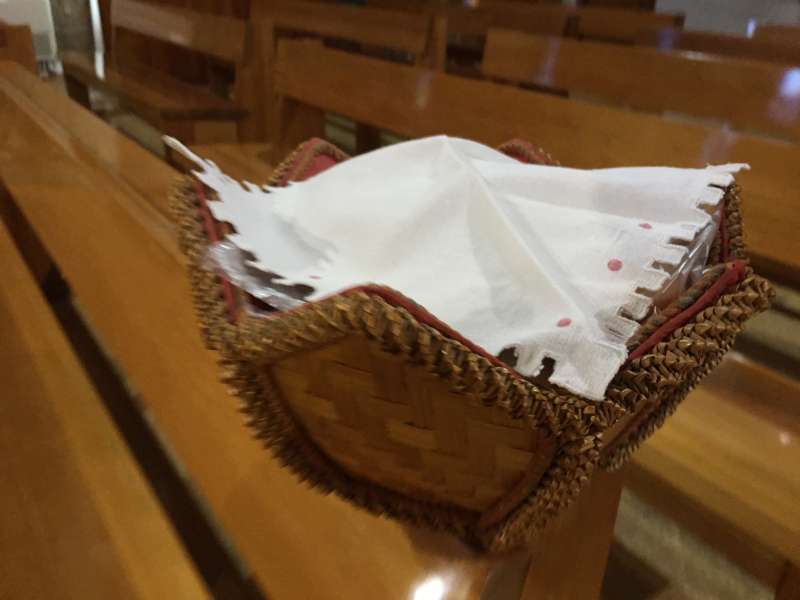 CASINOS CELEBRA LA FIESTA DE SAN BLAS CON LA BENDICIÓN DE LOS PANES • SI ALGUIEN QUIERE PROBARLOS LA TARDE DEL 16 DE AGOSTO, TAMBIÉN SE VENDEN EN LA ERMITA DE SAN ROQUE