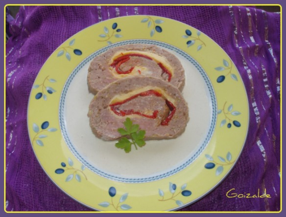 ROLLO DE CARNE (O CARNE EN ROLLO) QUE ES COMIDA DE FIESTA