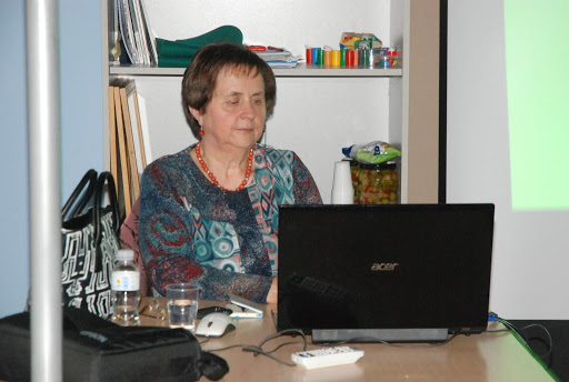 LA ASOCIACIÓN DE VECINOS DE BONIELLES CELEBRÓ SUS DOS AÑOS DE ANDADURA CON UNA CHARLA