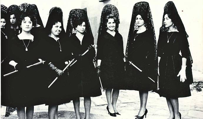 MUJER Y SEMANA SANTA