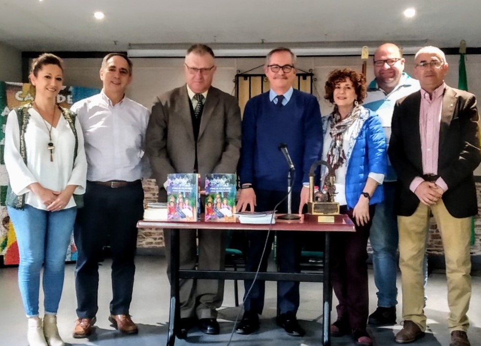 PRESENTACIÓN EN LA CASA DE ANDALUCÍA DE LEGANÉS DEL LIBRO ‘FÁBULAS ESCOLARES’