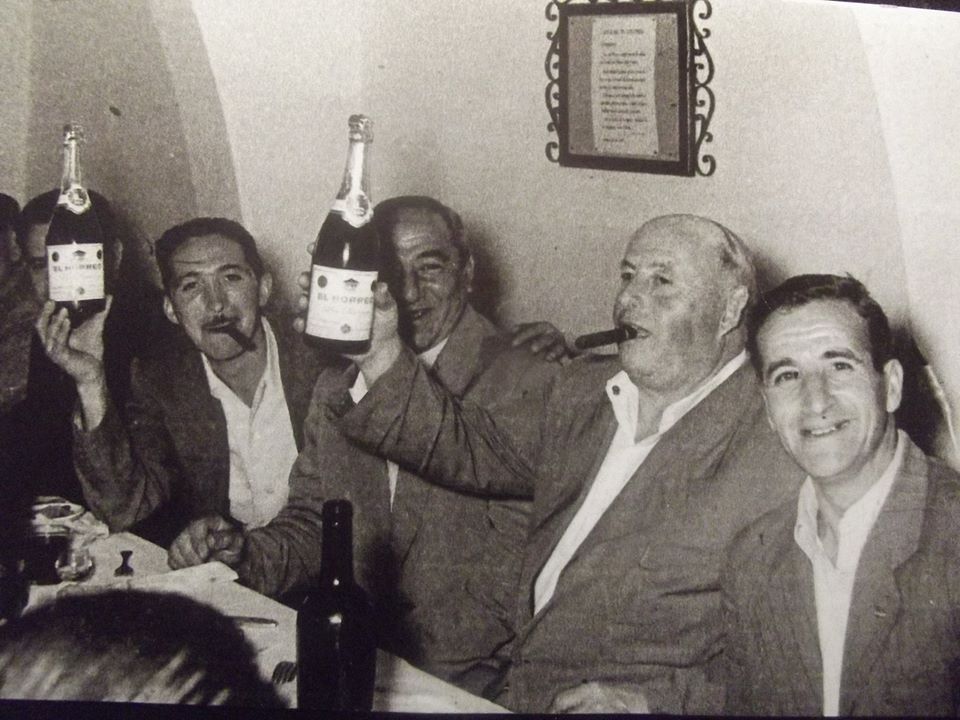 DEL TABACO A LOS ESPÁRRAGOS CON ORICIOS Y SIDRA DE POR MEDIO