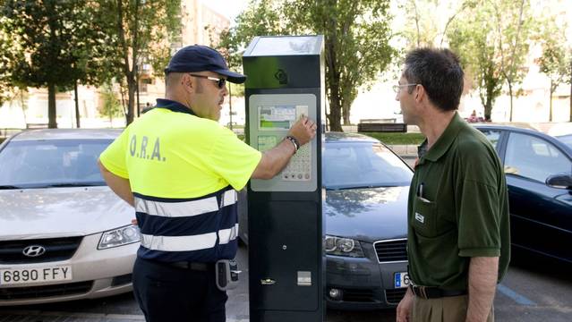 LOS VIGILANTES DE LA HORA