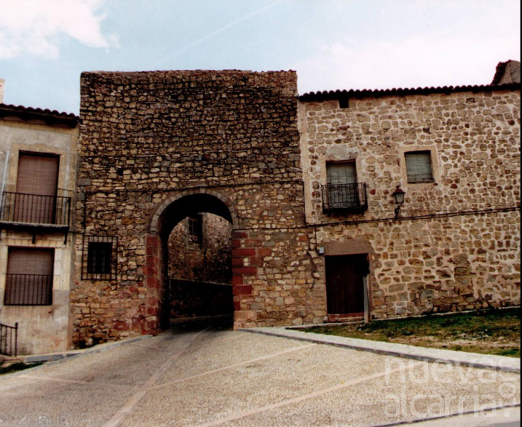 SIGÜENZA, LA CIUDAD DE LAS TRES MURALLAS