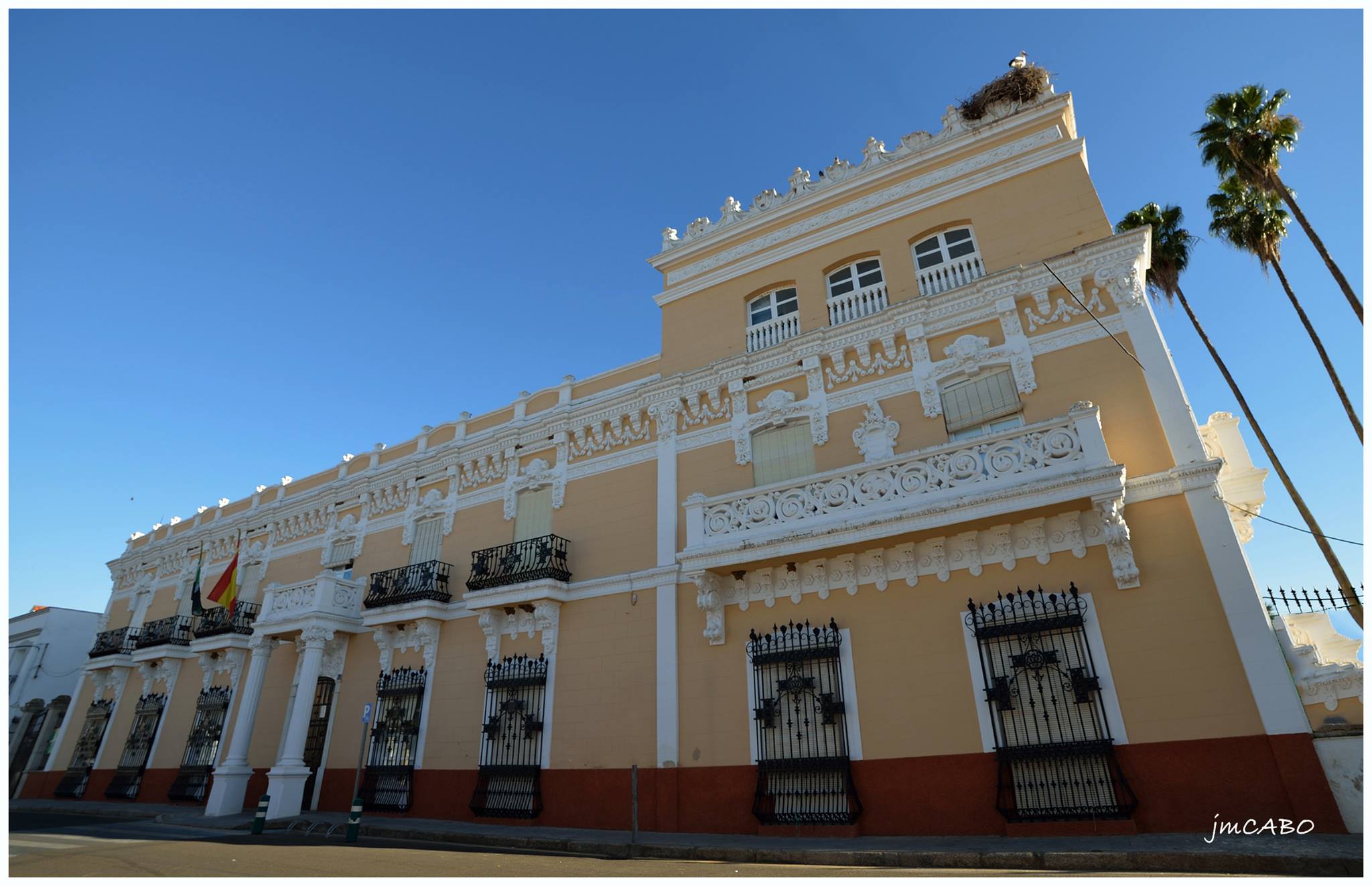 EL PALACIO DEL VII MARQUÉS DE LA VEGA, DON JORGE DÍEZ-MADROÑERO LÓPEZ DE AYALA.