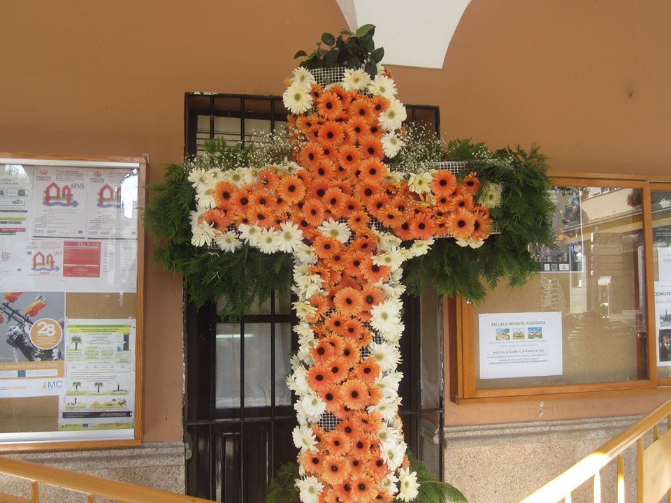 DIA DE LA CRUZ (3 DE MAYO)