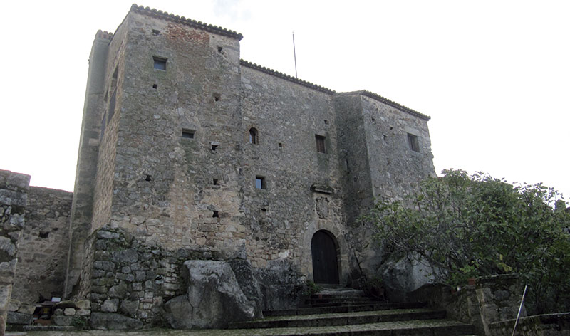 ESGRAFIADOS DE LA CASA-FUERTE DE LOS ALTAMIRANO (EL ALCAZAREJO)