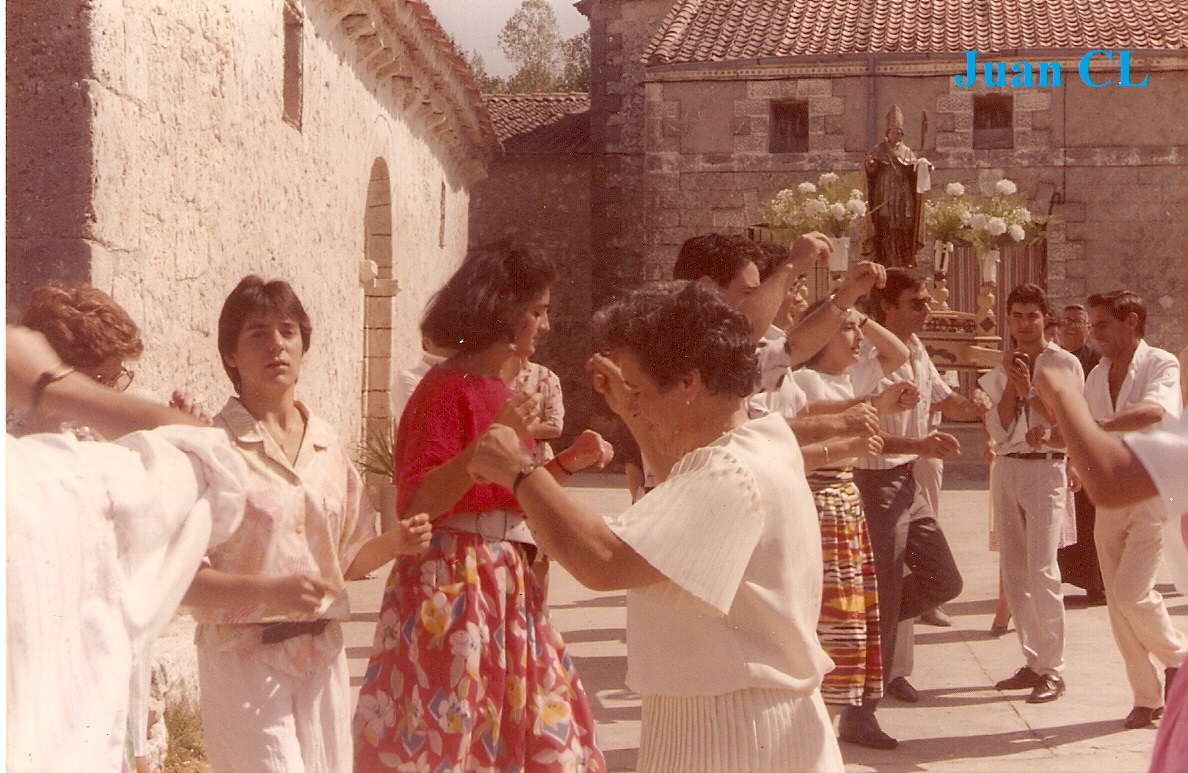 SALUDO FUENTEPIÑELANO 2438