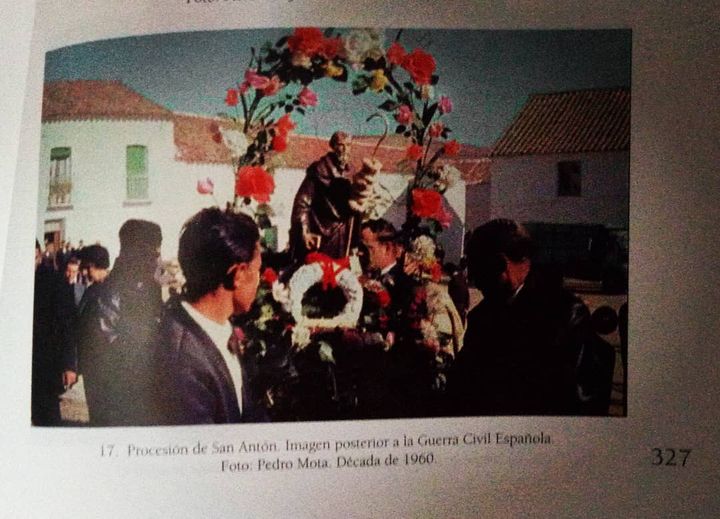 IMÁGENES DEL SIGLO XX EN ALDEAQUEMADA