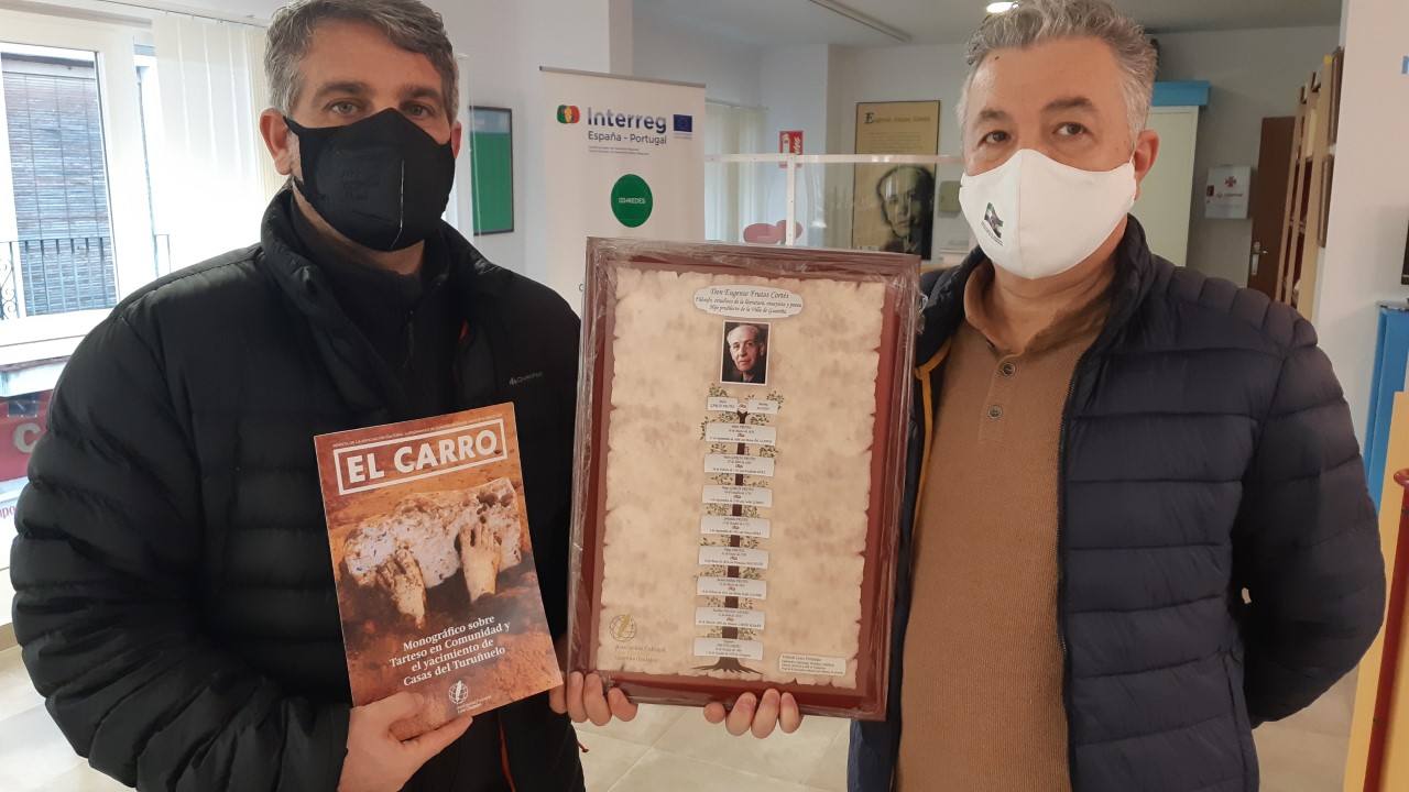 LA BIBLIOTECA MUNICIPAL DE GUAREÑA (BADAJOZ) YA CUENTA CON LA GENALOGÍA DE SU TITULAR EUGENIO FRUTOS