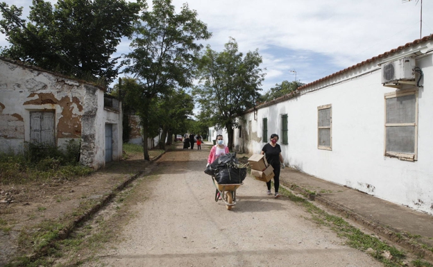 EL POBLADO MINERO DE CÁCERES SE SACA BRILLO