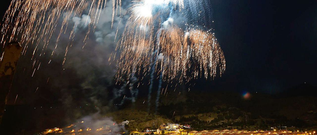 LOS FUEGOS DE SAN LORENZO DE GALDAR (LAS PALMAS), A UN PASO DE SER DE INTERÉS TURÍSTICO