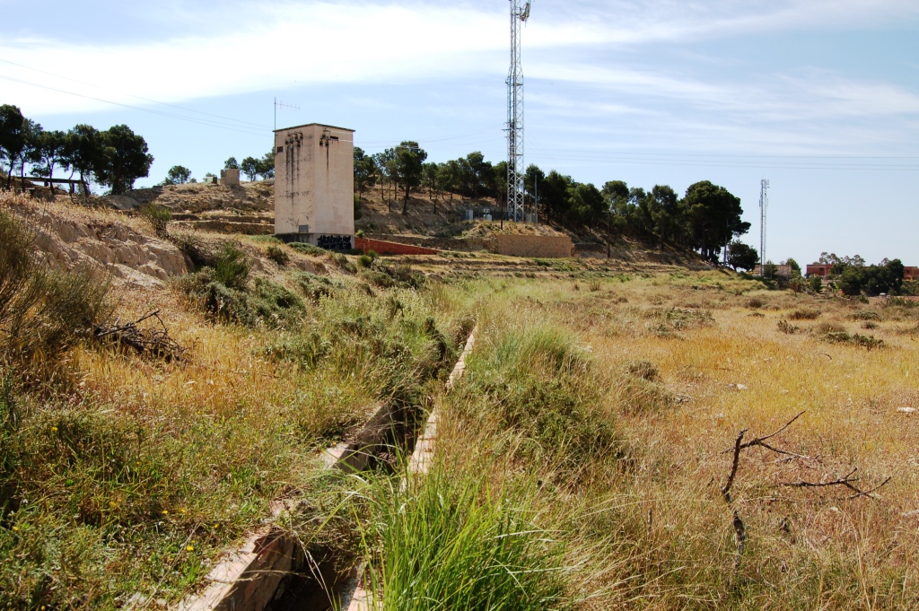 LA FUENTE DE MARIPASQUAL EN XIXONA (ALICANTE).