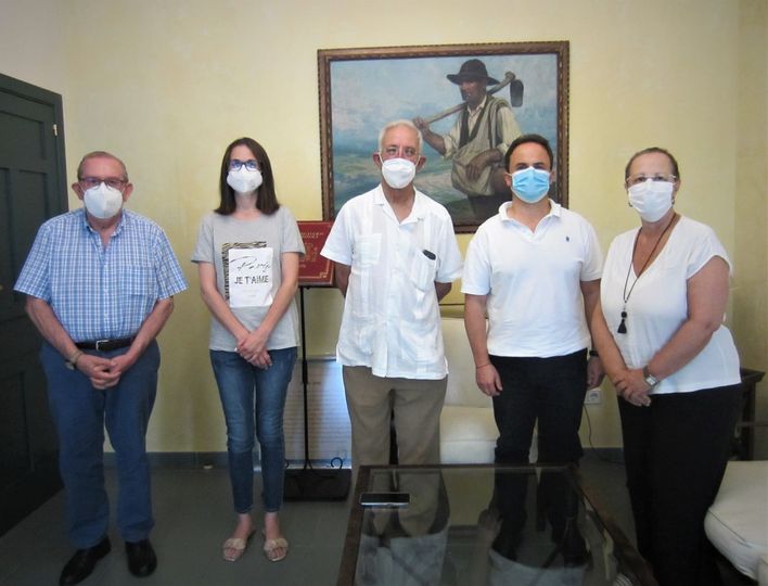 RECEPCIÓN EN LA ALCALDIA DE MONTIJO (BADAJOZ) AL DOCTOR FRANCISCO PELLICER BAUTISTA.