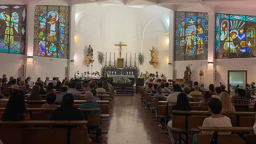 LA PARROQUIA DE LA TRINIDAD DE PRIEGO CELEBRA SU 40 ANIVERSARIO.