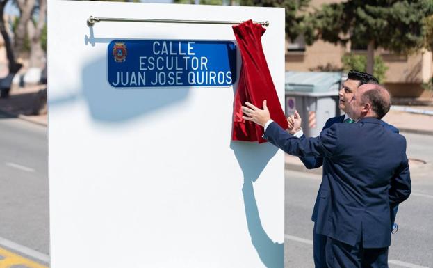 EL AYUNTAMIENTO DE SAN JAVIER OTORGA UNA CALLE AL ESCULTOR JUAN JOSÉ QUIRÓS