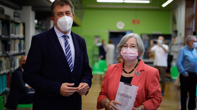 DONCELLAS Y CONSTRUCTORES, EL REGRESO DE LA REVISTA DEL INSTITUTO JOSÉ CORNIDE DE A CORUÑA.