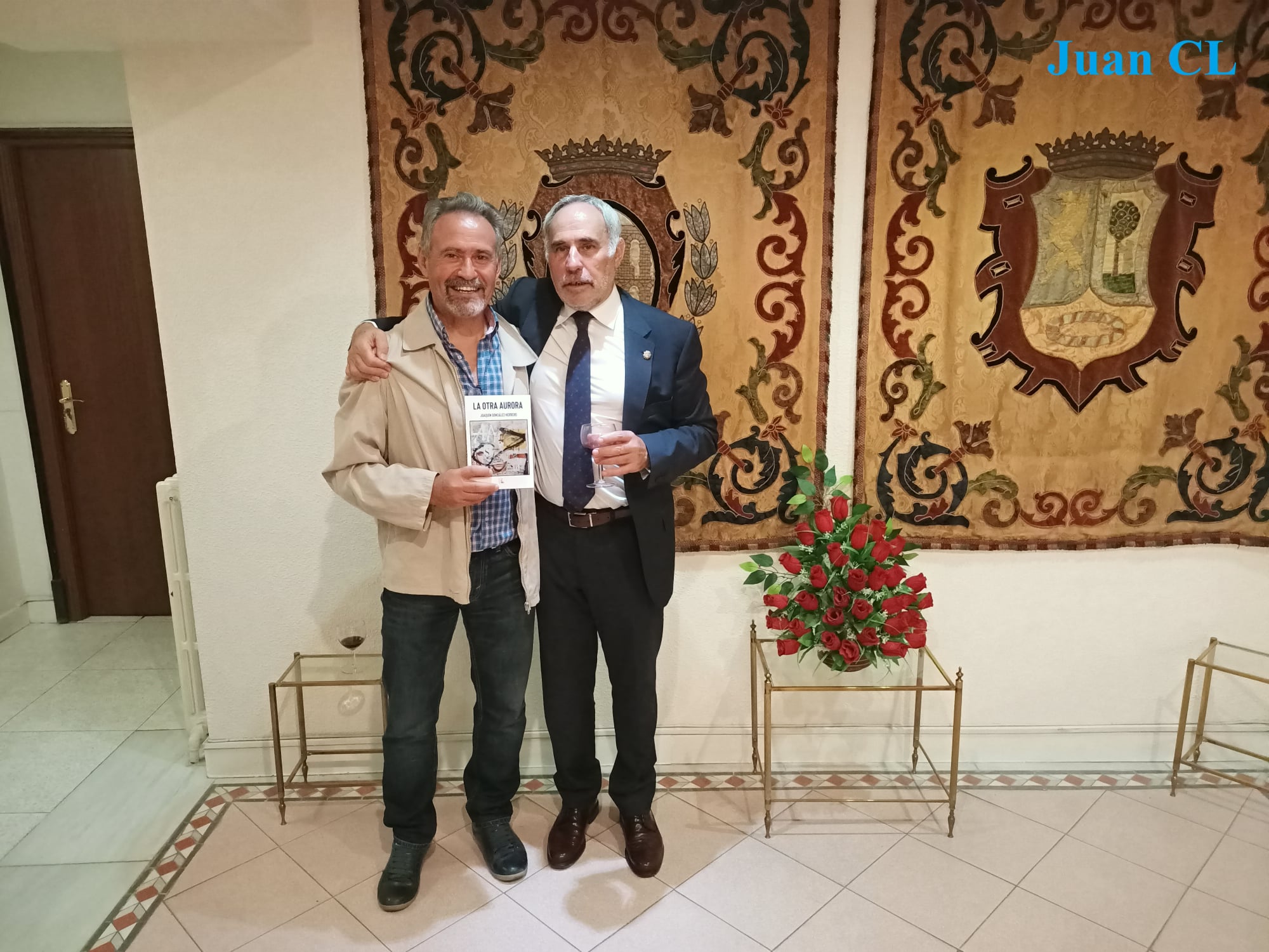 SALUDO FUENTEPIÑELANO-SEGOVIANO 2843 – PRESENTACIÓN DEL LIBRO «LA OTRA AURORA»