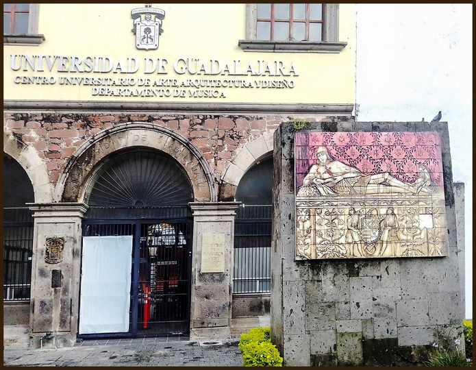 ESCUELA DE MÚSICA DE LA UNIVERSIDAD DE JALISCO