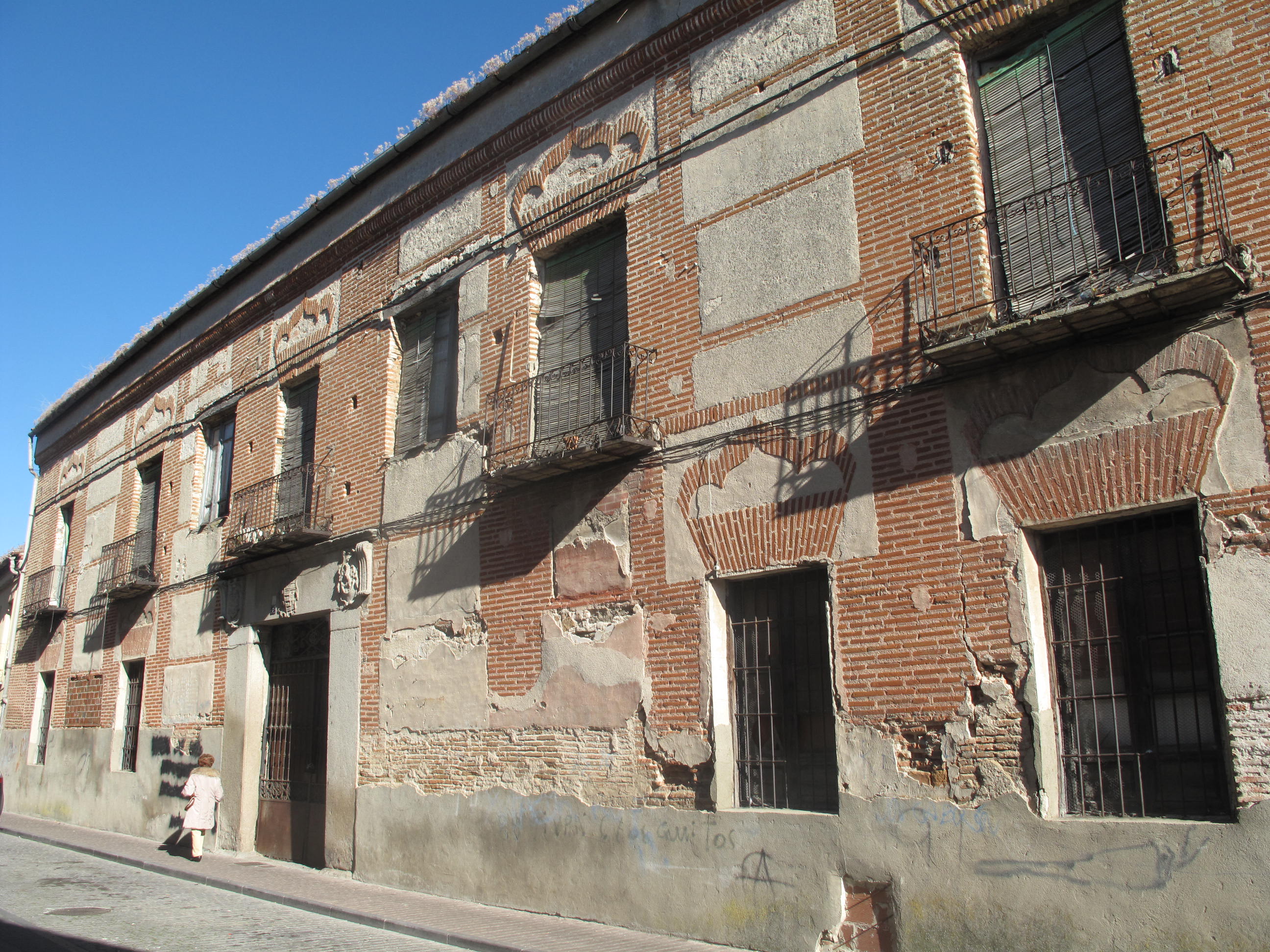 UN PATRIMONIO QUE SE PIERDE,  SE DERRUMBA LA CASA-PALACIO  DE LOS MONTALVO MONJARAZ (4)