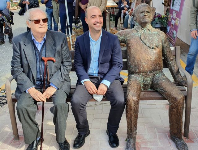 UNA PLAZA Y EL TÍTULO DE HIJO ADOPTIVO EN MOLINA DE SEGURA PARA EL CRONISTA