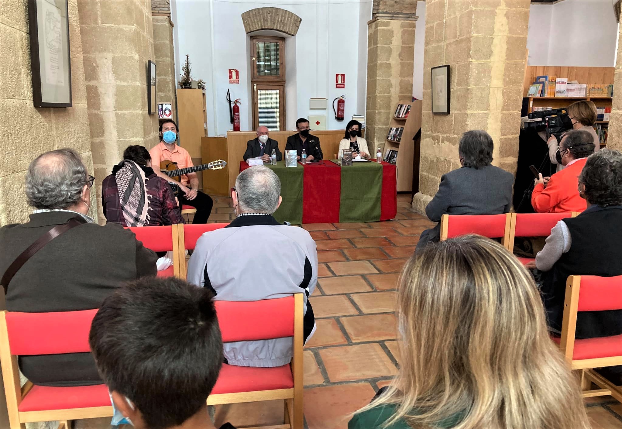 “JOSÉ MARÍA EL TEMPRANILLO Y OTROS BANDOLEROS ANDALUCES” DE ANTONIO CRUZ CASADO, CRONISTA OFICIAL DE IZNAJAR