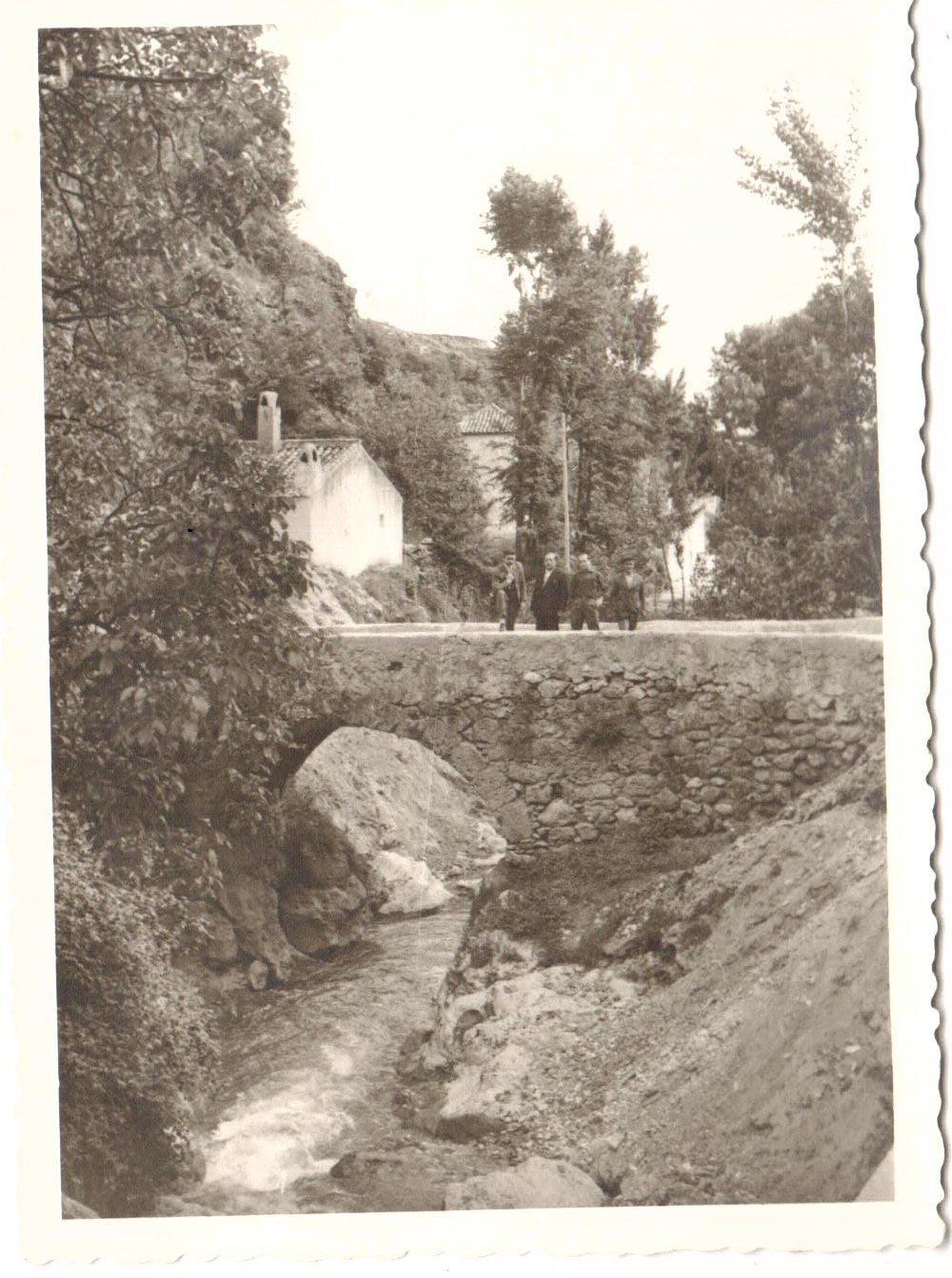 PUENTES SOBRE EL RÍO DE FRAILES O VELILLOS